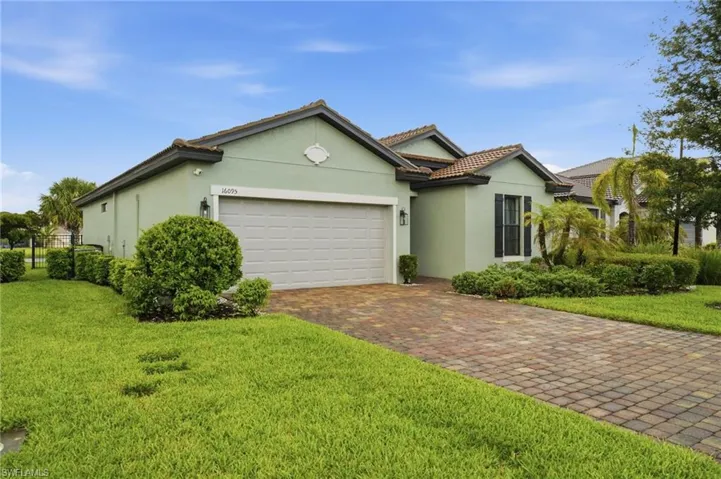16095 Mistflower Dr, Alva, Florida 33920