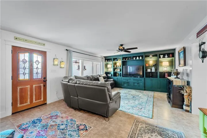 509 Val Mar Dr, Fort Myers, Florida 33919