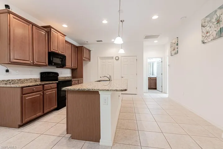 3832  Dunnster  CT, Fort Myers, FL 33916