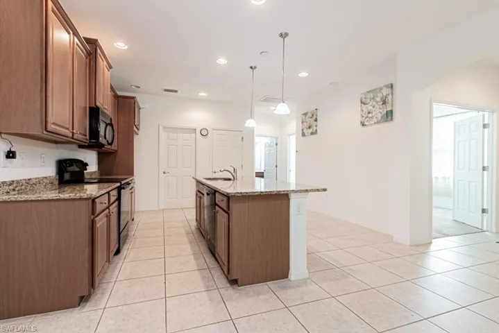 3832  Dunnster  CT, Fort Myers, FL 33916