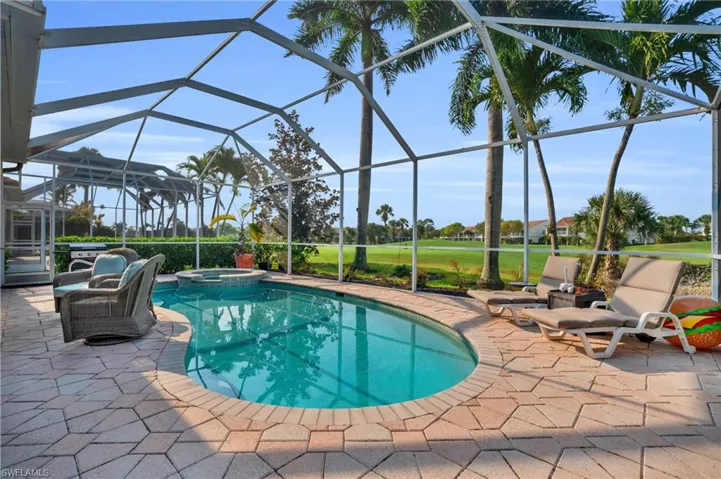 83  Glen Eagle  CIR, Naples, FL 34104