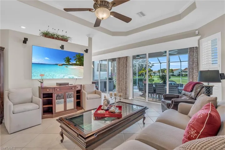 83  Glen Eagle  CIR, Naples, FL 34104