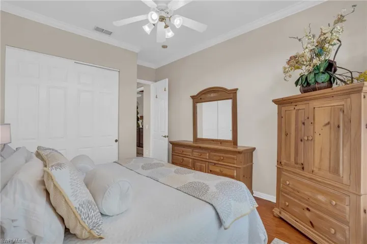 83  Glen Eagle  CIR, Naples, FL 34104