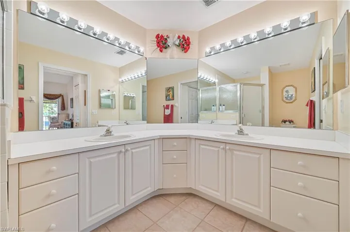 15070 Lakeside View Dr 1202, Fort Myers, Florida 33919