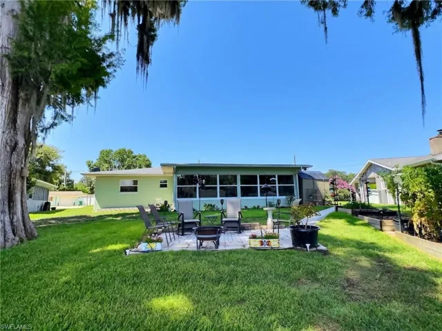 1745 Paradise Pt, Inverness, Florida 34450