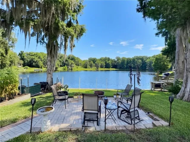 1745 Paradise Pt, Inverness, Florida 34450