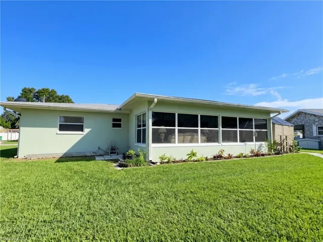 1745 Paradise Pt, Inverness, Florida 34450