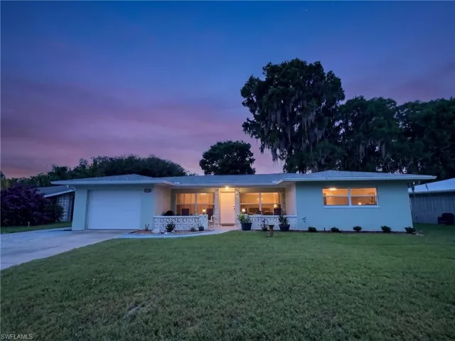 1745 Paradise Pt, Inverness, Florida 34450