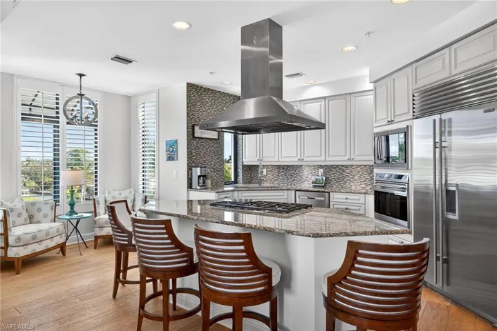1540 5th Ave S D305, Naples, Florida 34102