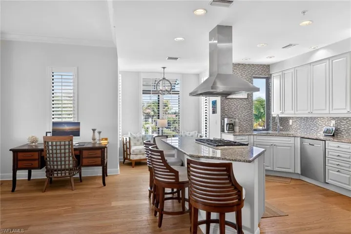 1540 5th Ave S D305, Naples, Florida 34102