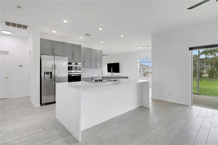 1022  Nelson N RD, Cape Coral, FL 33993
