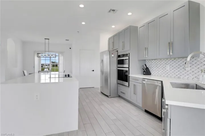 1022  Nelson N RD, Cape Coral, FL 33993