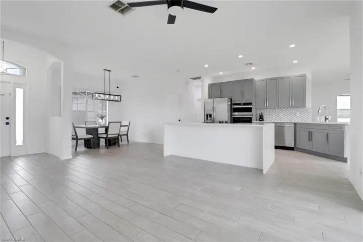 1022  Nelson N RD, Cape Coral, FL 33993
