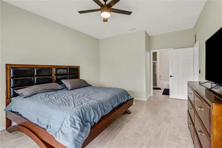 1022  Nelson N RD, Cape Coral, FL 33993