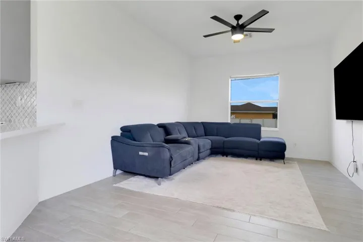 1022  Nelson N RD, Cape Coral, FL 33993
