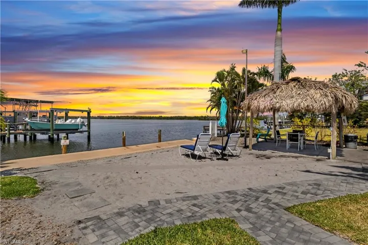 12200/12210  Shoreview  DR, Cape Coral, FL 33993
