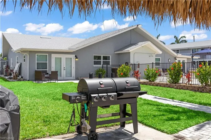 12200/12210  Shoreview  DR, Cape Coral, FL 33993