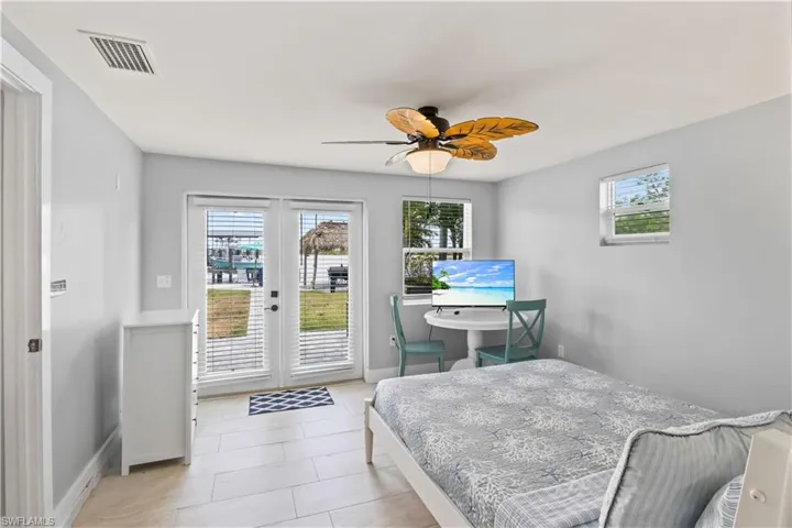 12200/12210  Shoreview  DR, Cape Coral, FL 33993