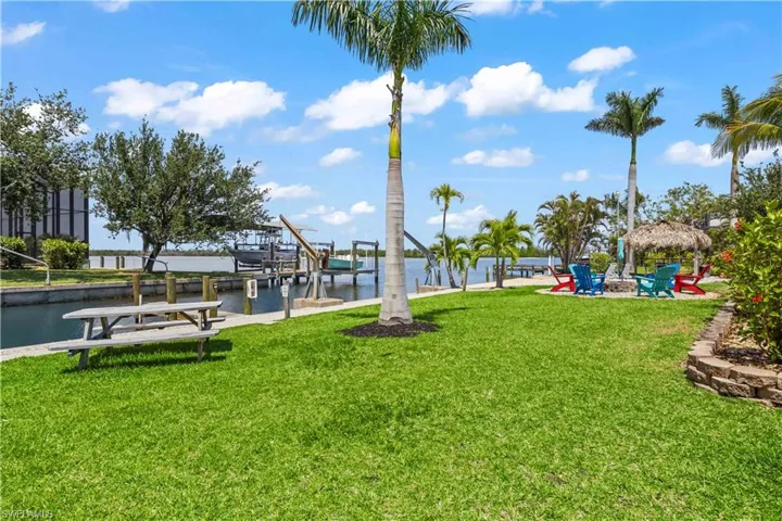 12200/12210  Shoreview  DR, Cape Coral, FL 33993