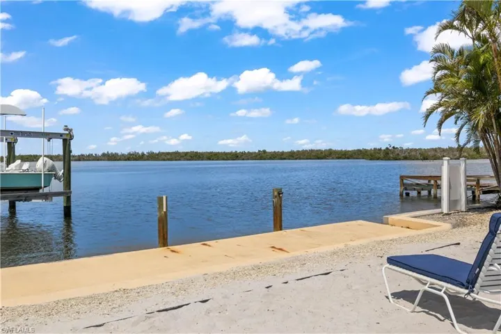 12200/12210  Shoreview  DR, Cape Coral, FL 33993