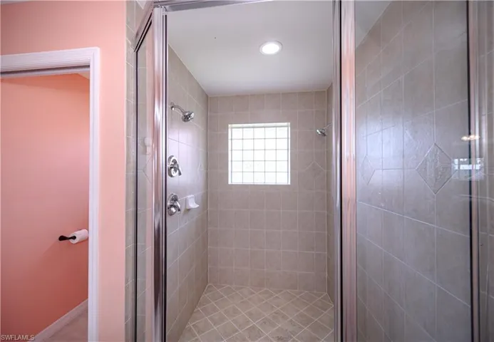 Large shower in the master bath