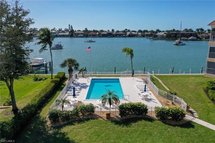 816 W Elkcam CIR # 301, MARCO ISLAND FL 34145