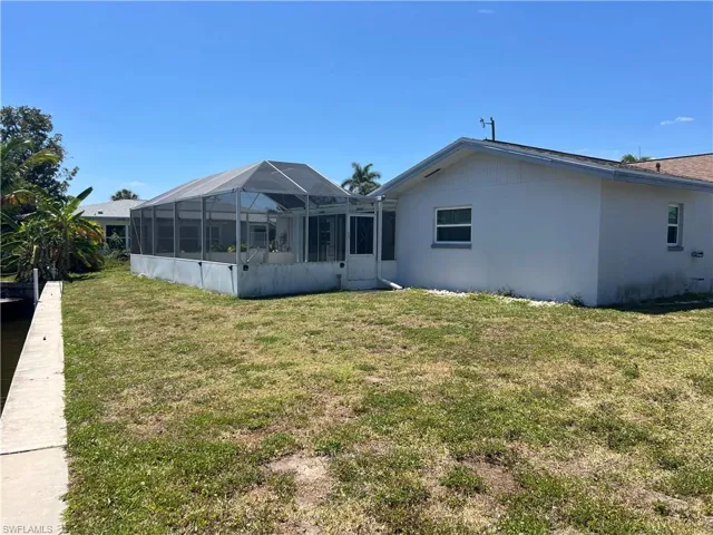 4312 S Pacific  CIR, North Fort Myers, FL 33903