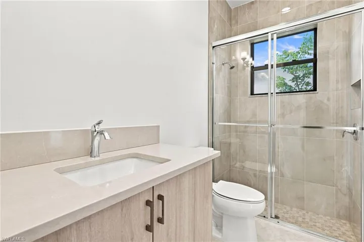 20419 Fair Oak Ln, Estero, Florida 33928