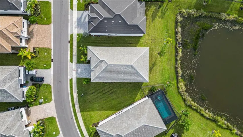 20419 Fair Oak Ln, Estero, Florida 33928