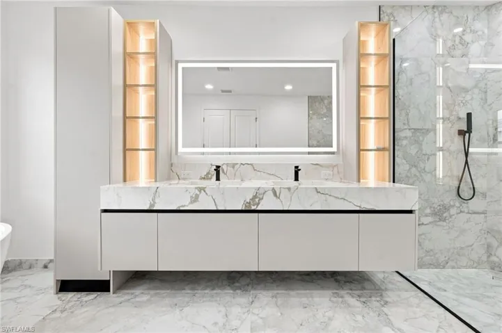 20419 Fair Oak Ln, Estero, Florida 33928