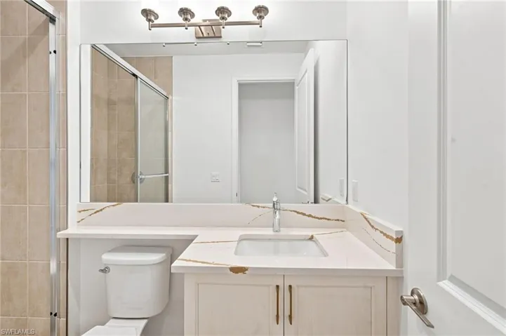 20419 Fair Oak Ln, Estero, Florida 33928