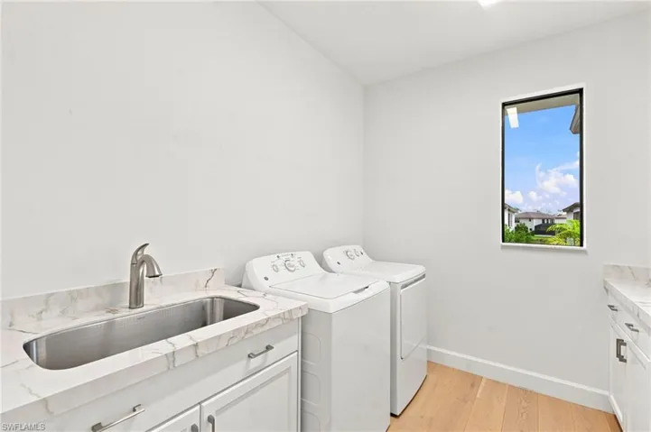 20419 Fair Oak Ln, Estero, Florida 33928