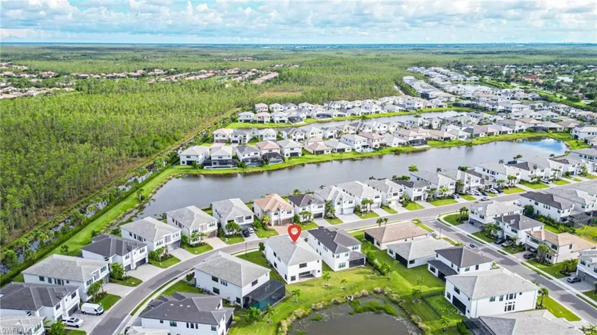 20419 Fair Oak Ln, Estero, Florida 33928