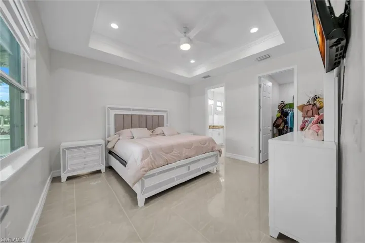 60 Floyd Ave S, Lehigh Acres, Florida 33976