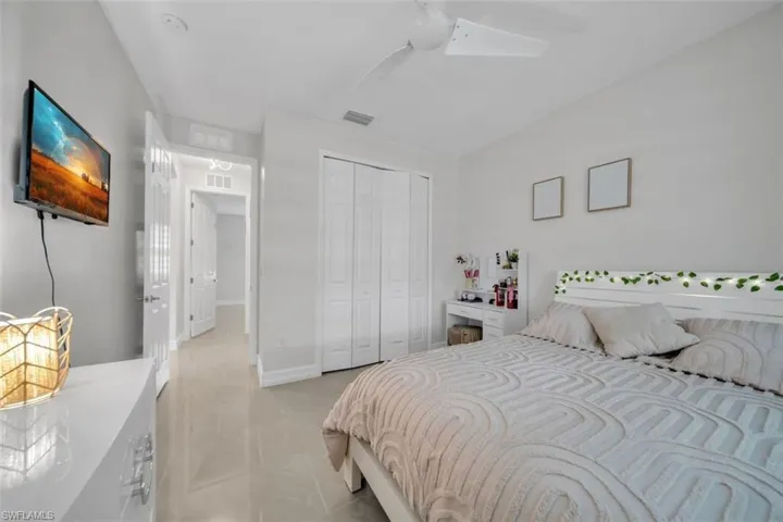 60 Floyd Ave S, Lehigh Acres, Florida 33976