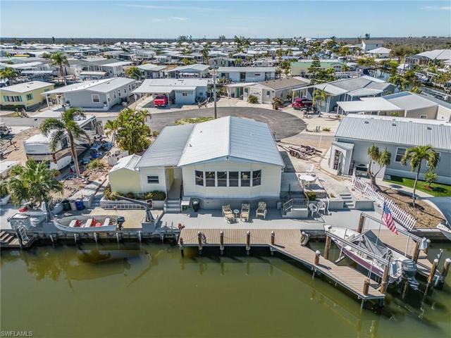 Take a look at that water frontage and back yard