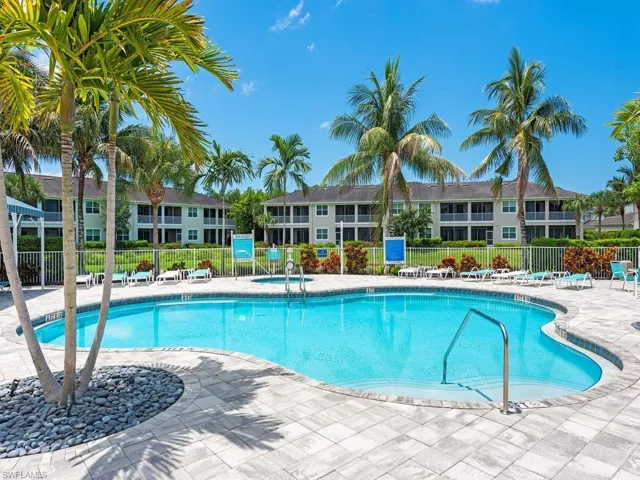 6960 Avalon Cir 803, Naples, Florida 34112