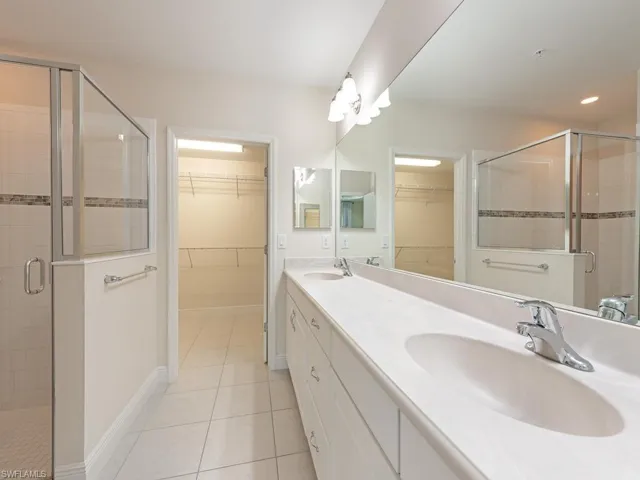 6960 Avalon Cir 803, Naples, Florida 34112