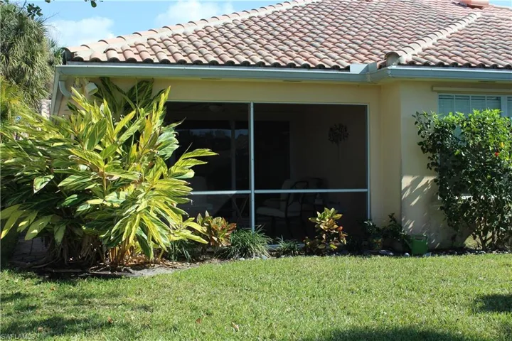 3013  Futuna  LN, Naples, FL 34119