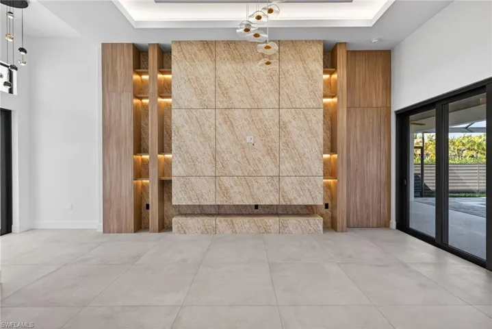 Lobby with a high ceiling