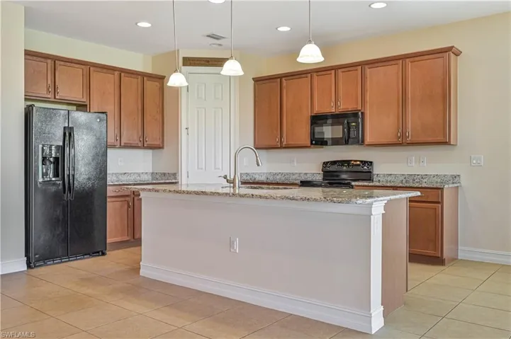 3899 Eldon St, Fort Myers, Florida 33916