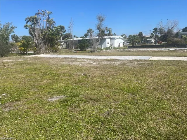 13670  Knot  DR, Fort Myers, FL 33908