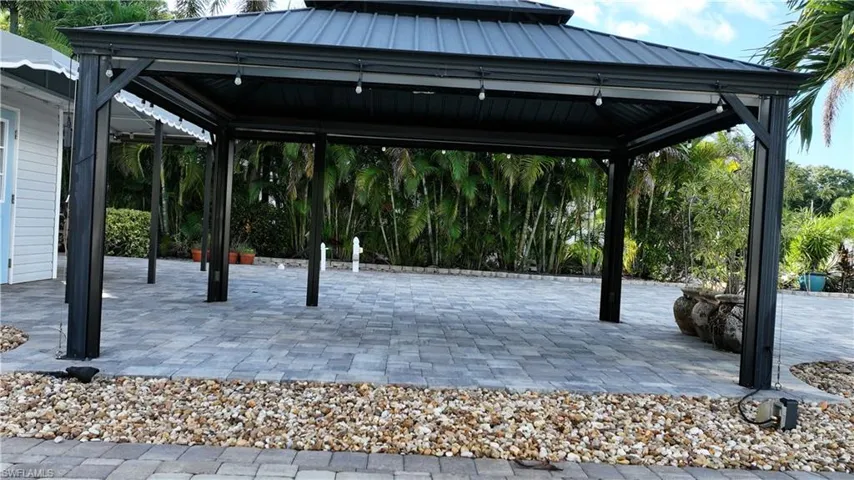 5846 Burrwood Ct, Fort Myers, Florida 33905