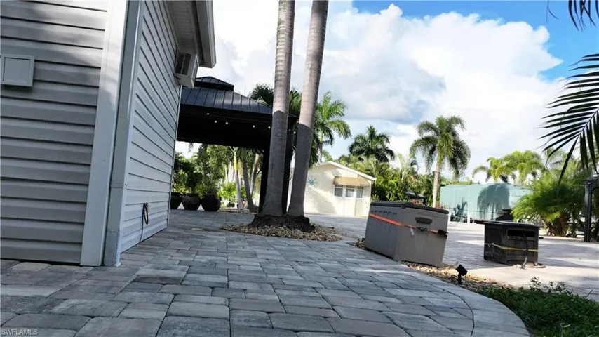 5846 Burrwood Ct, Fort Myers, Florida 33905