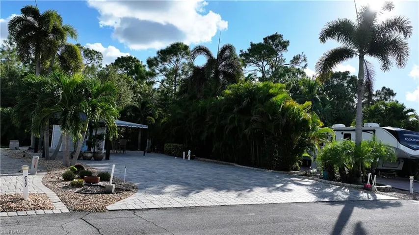 5846 Burrwood Ct, Fort Myers, Florida 33905