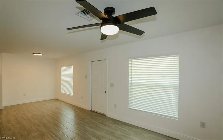 915 Graystone Ave, Lehigh Acres, Florida 33974