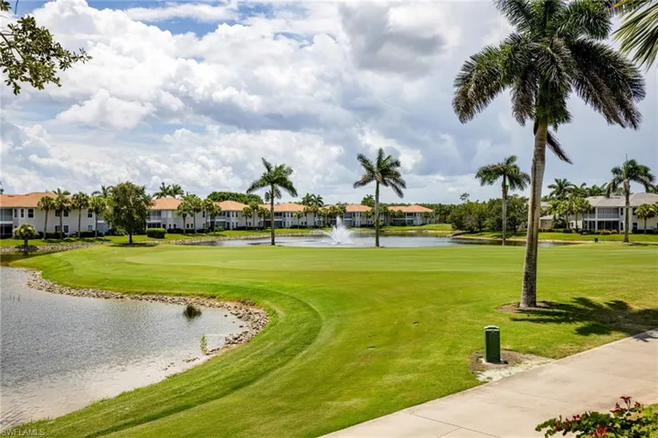 4864 Hampshire Ct 9, Naples, Florida 34112