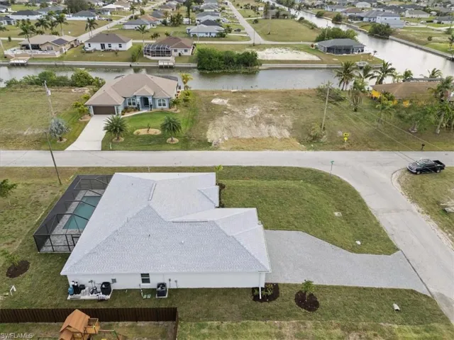 307 NW 9th  ST, Cape Coral, FL 33993