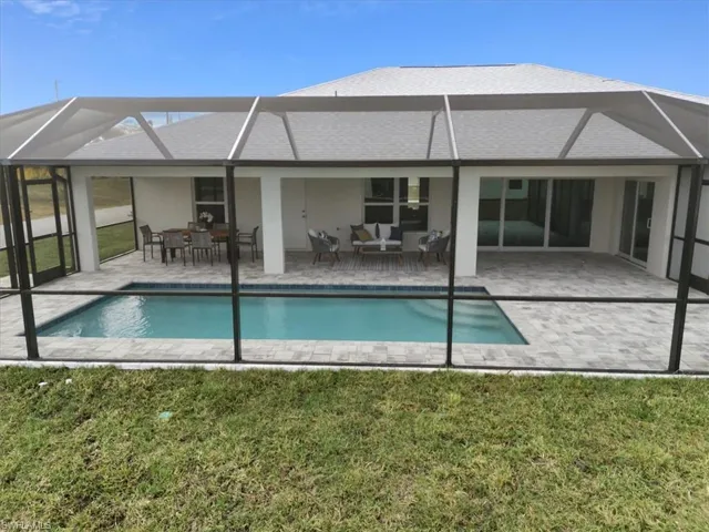 307 NW 9th  ST, Cape Coral, FL 33993