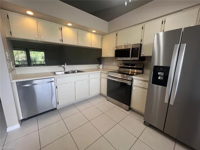 13076 Cross Creek Ct 408, Fort Myers, Florida 33912